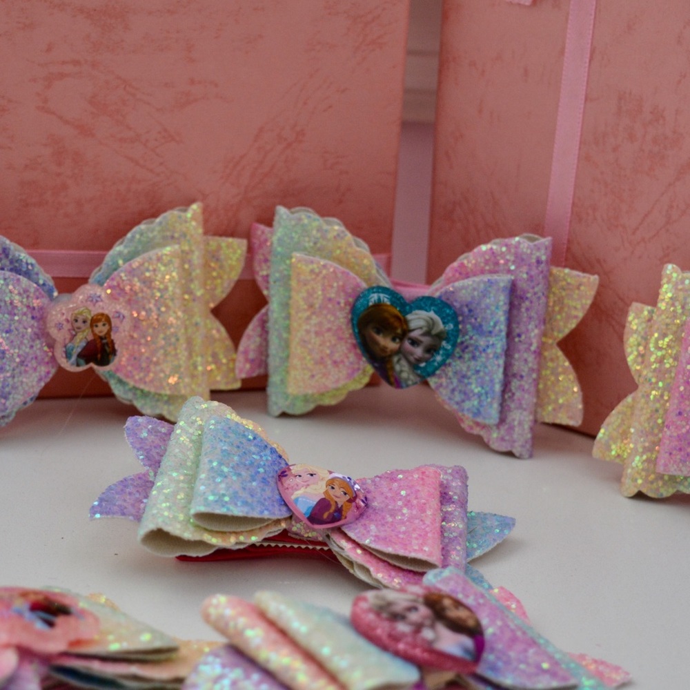 Elsa/Anna Sparkly Cute Clip Bow - Picture 5 of 8